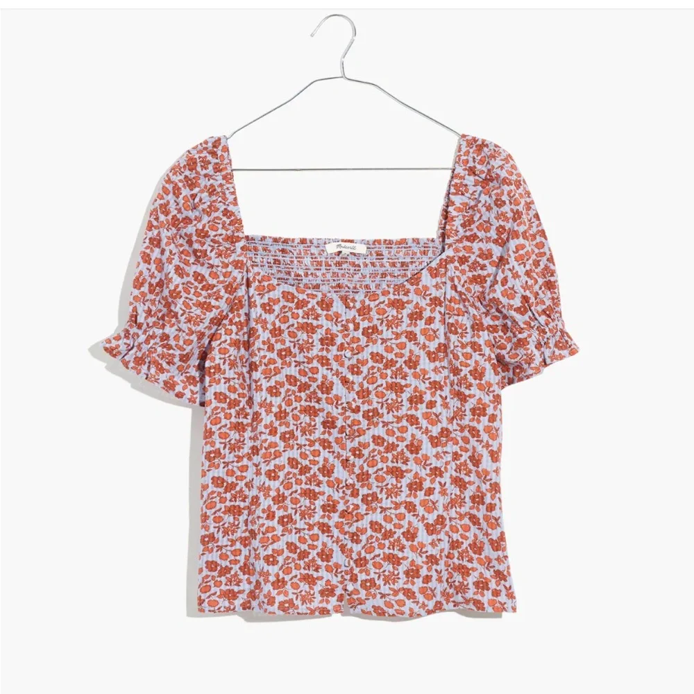 Madewell Button-Front Smocked-Back Top in Piccola Floral in Pale Dawn 10